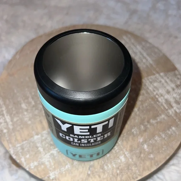 YETI COLSTER CAN INSULATOR - Picture 4 of 4